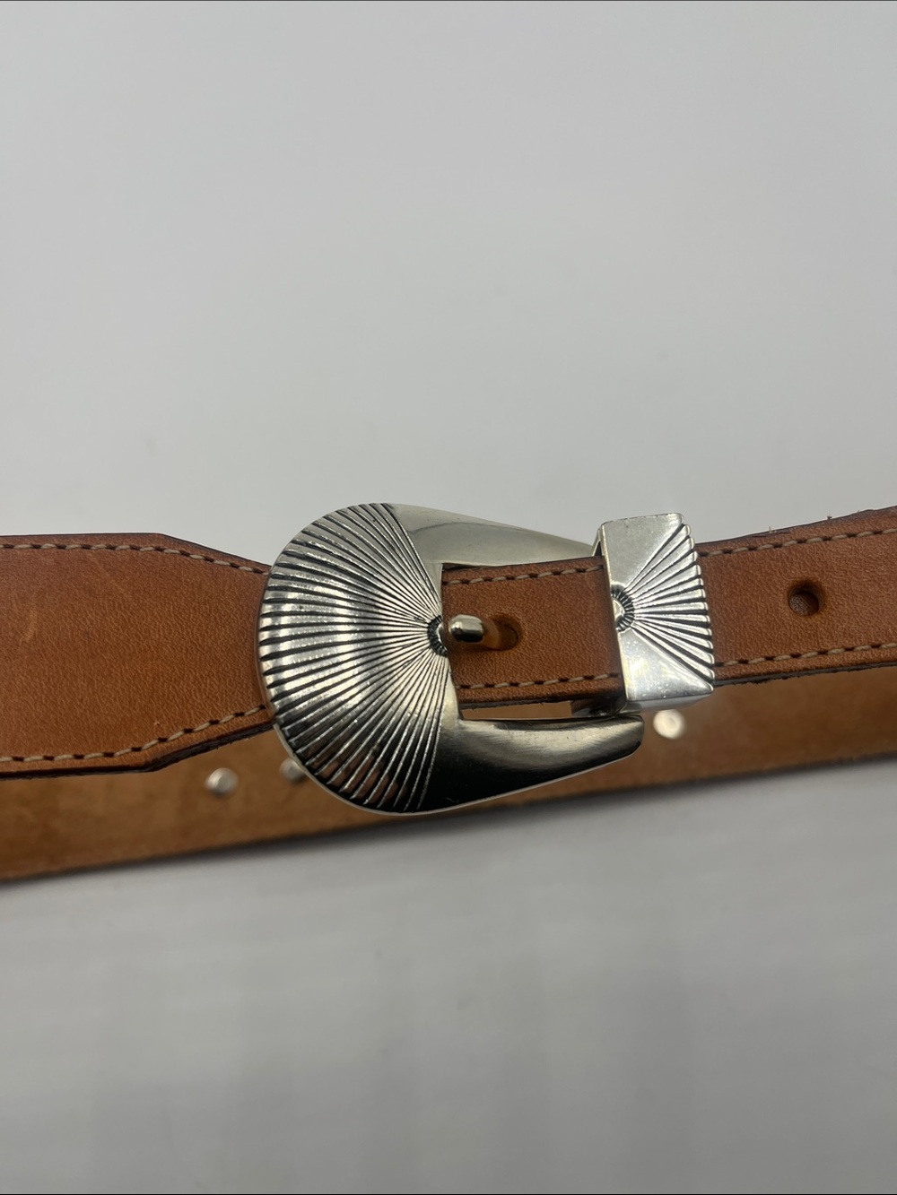 Women’s Brown Leather Western-Inspired Belt with Silver Concho Buckle - Picture 2 of 9